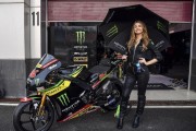 MotoGP Gridgirls und Pad [.]