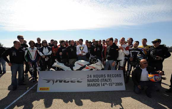 Weltrekord Pirelli Angel ST