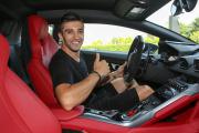 Andrea Iannone im Lamborghini Huracan