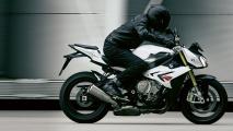 BMW S1000R in weiß auf  [.]