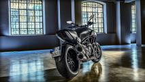 Ducati Diavel Carbon Hal [.]