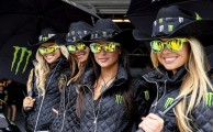 MotoGP Gridgirls und Pad [.]