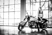 Rebecca Gobbi mit Harley