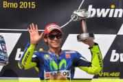 Rossi mit Pokal für 3.  [.]