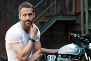 Ryan Reynolds zur Kott Triumph