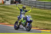 Valentino Rossi jubelt a [.]