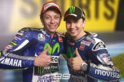 Valentino Rossi und Jorg [.]