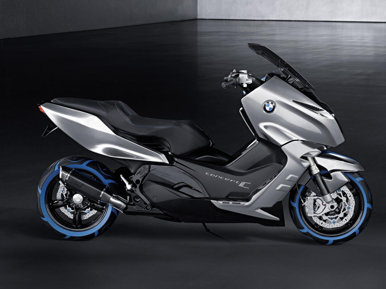 2010 BMW Big Scooter Concept C