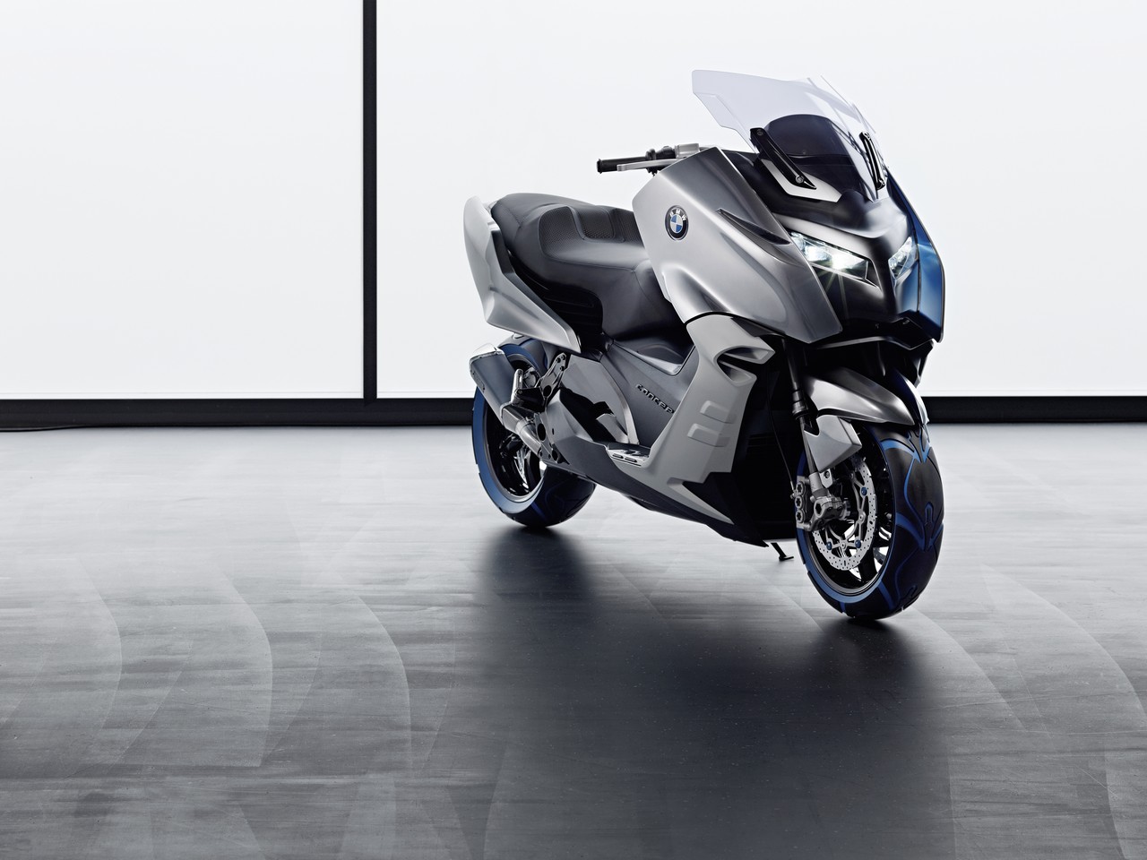 2010 BMW Big Scooter Concept C