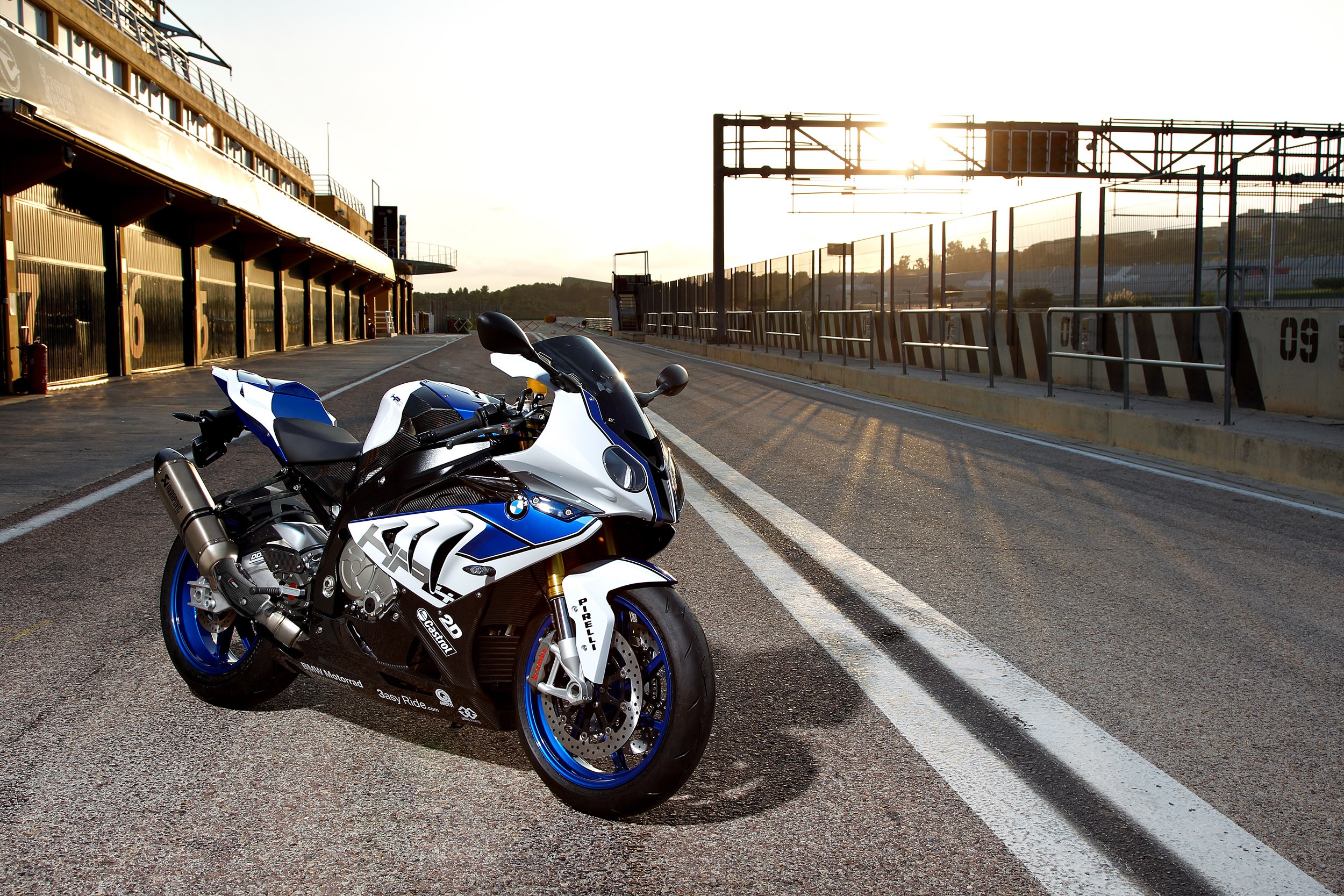 BMW S1000RR HP4