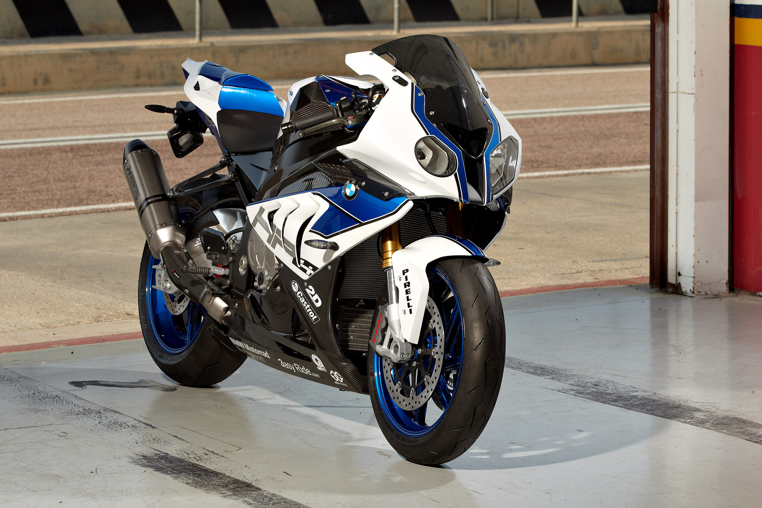 2012_bmw_s1000rr_hp4_19.jpg