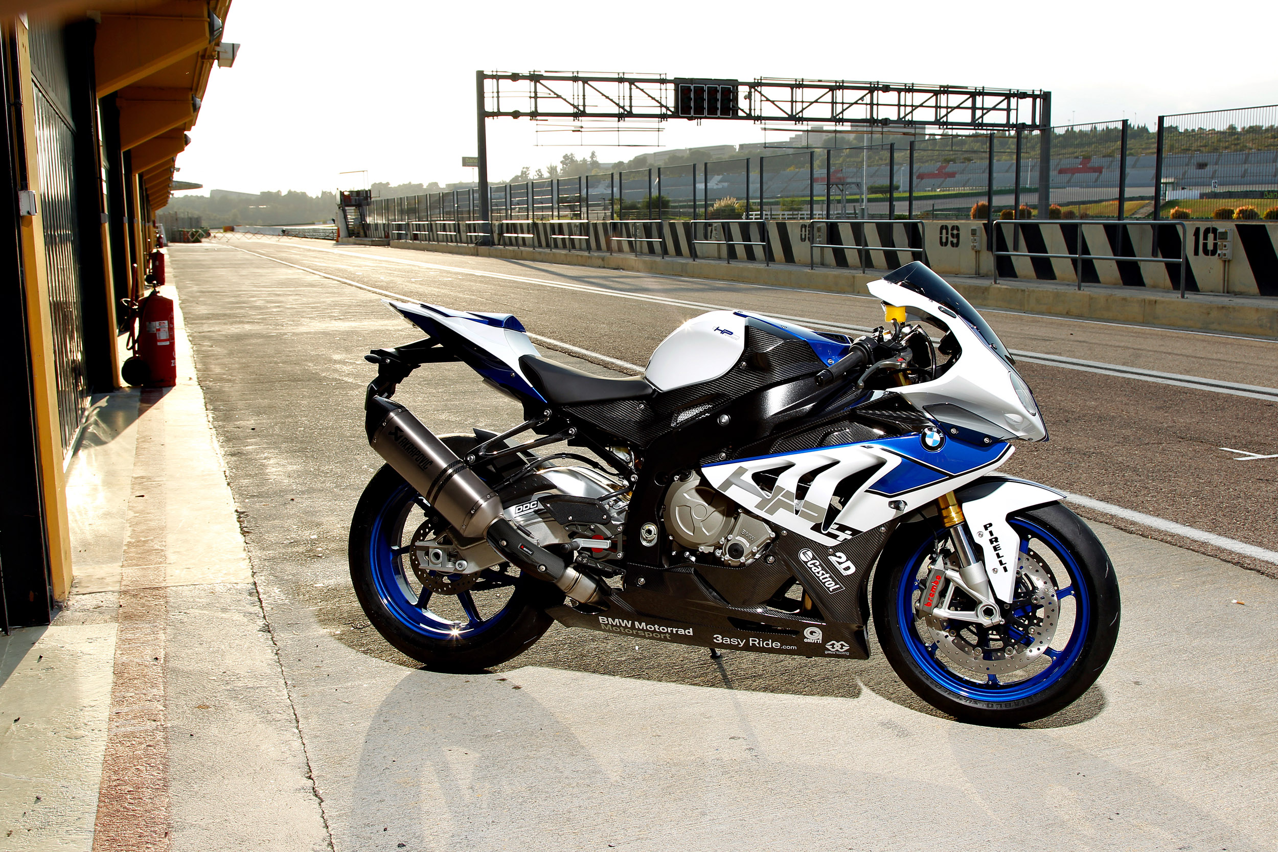 BMW S1000RR HP4