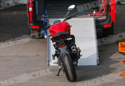 2014 Ducati Monster 800 Spy