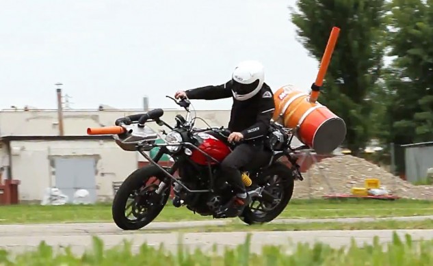 Spy 2014 Ducati Scrambler