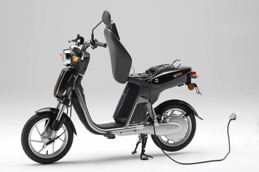 2011 Yamaha EC-03 E-Scooter