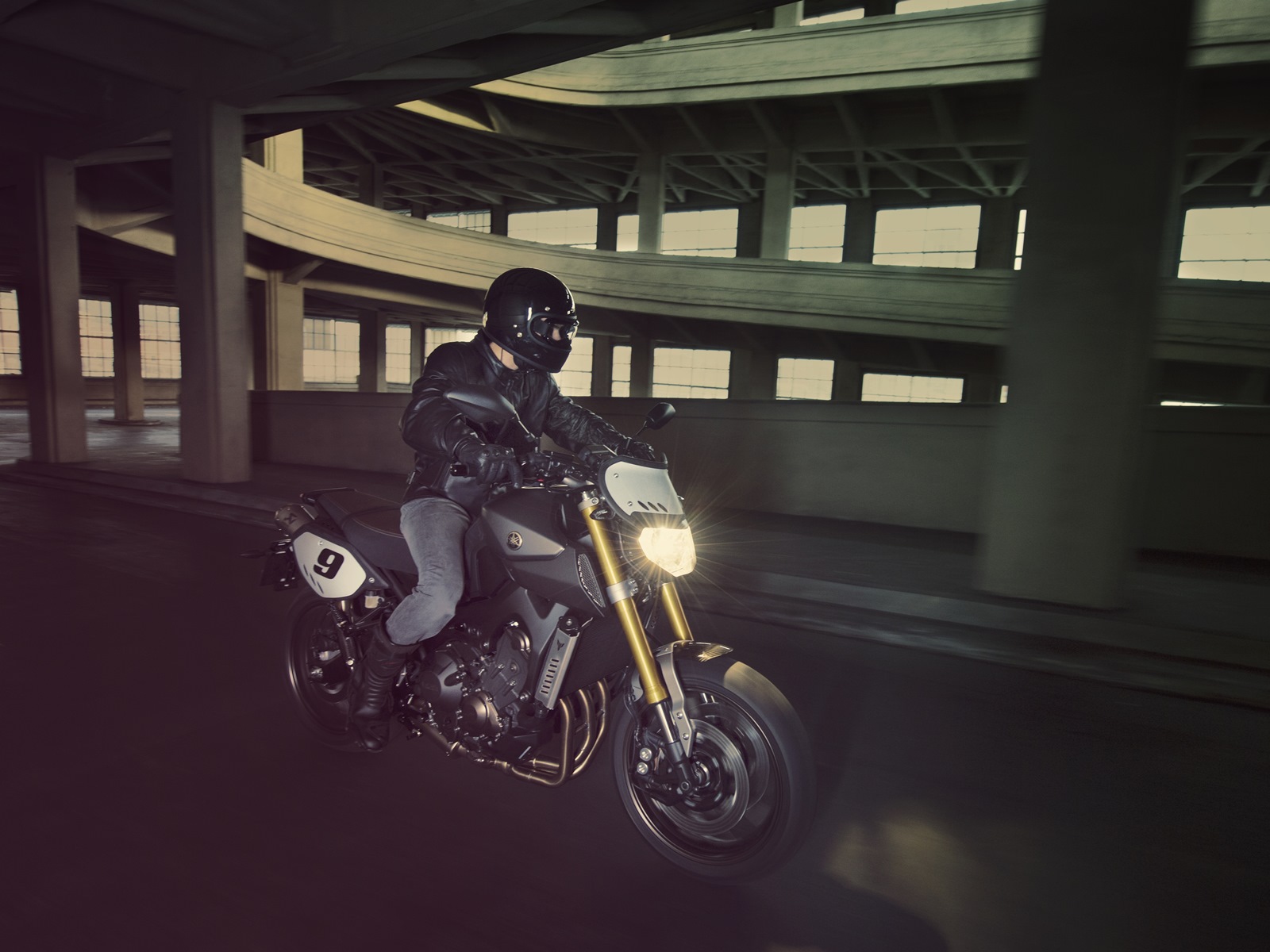 2014 Yamaha MT-09 Street Tracker