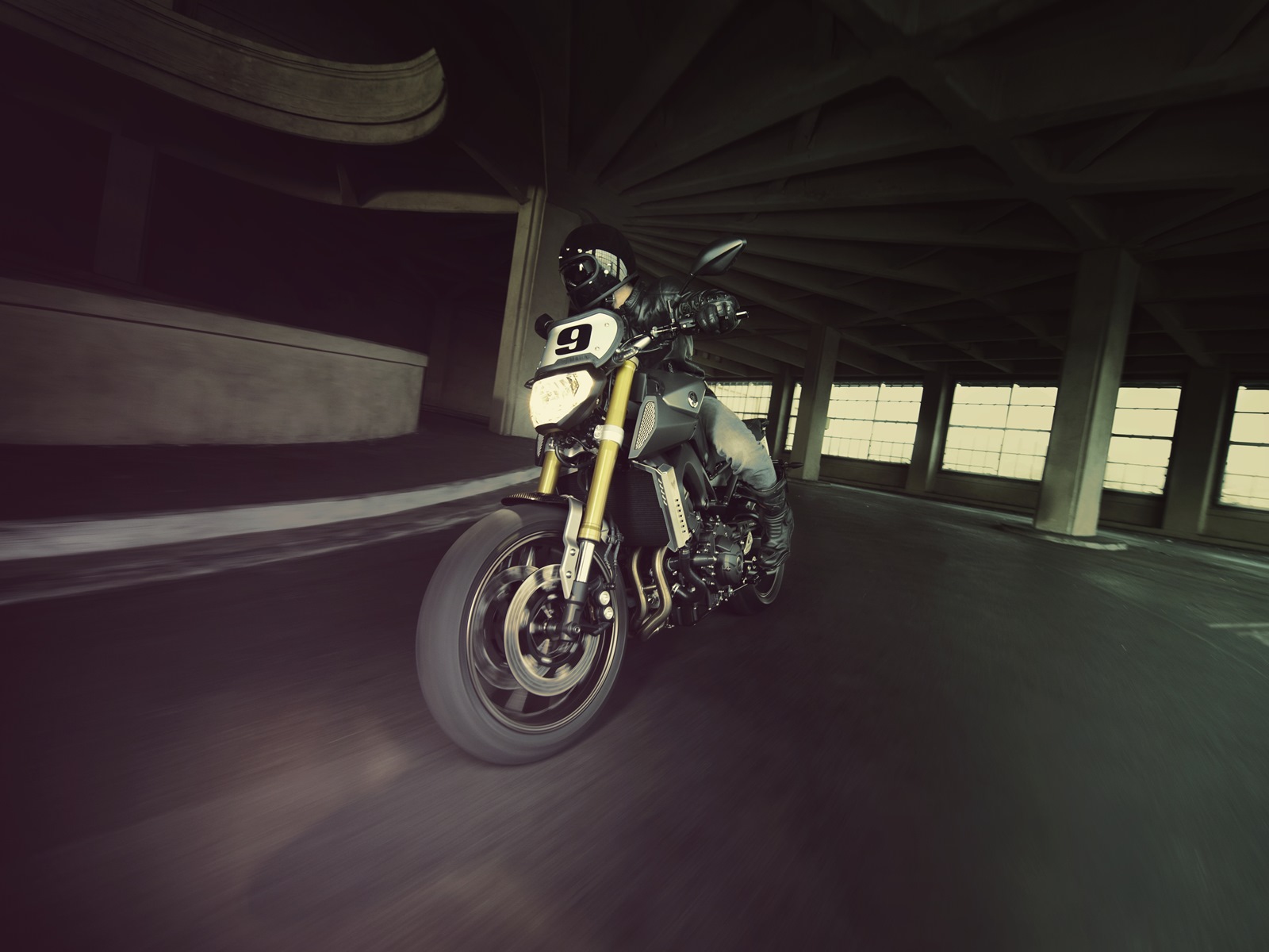 2014 Yamaha MT-09 Street Tracker