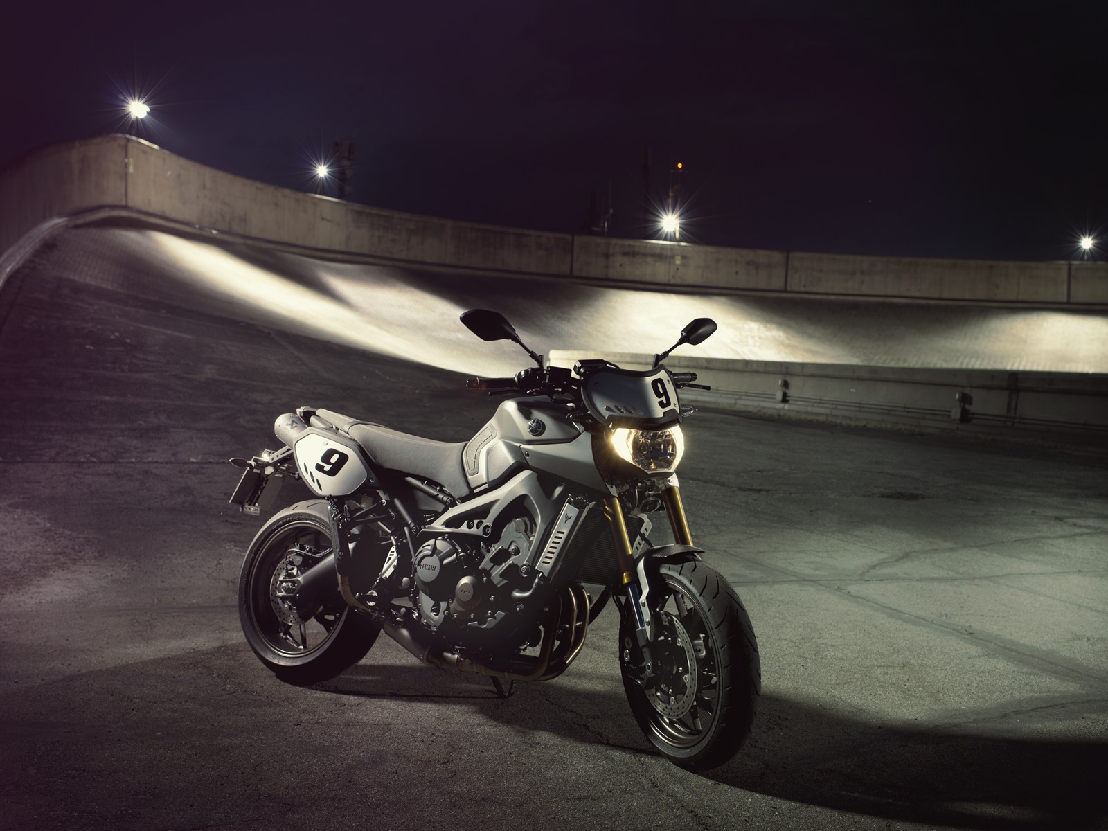 2014 Yamaha MT-09 Street Tracker