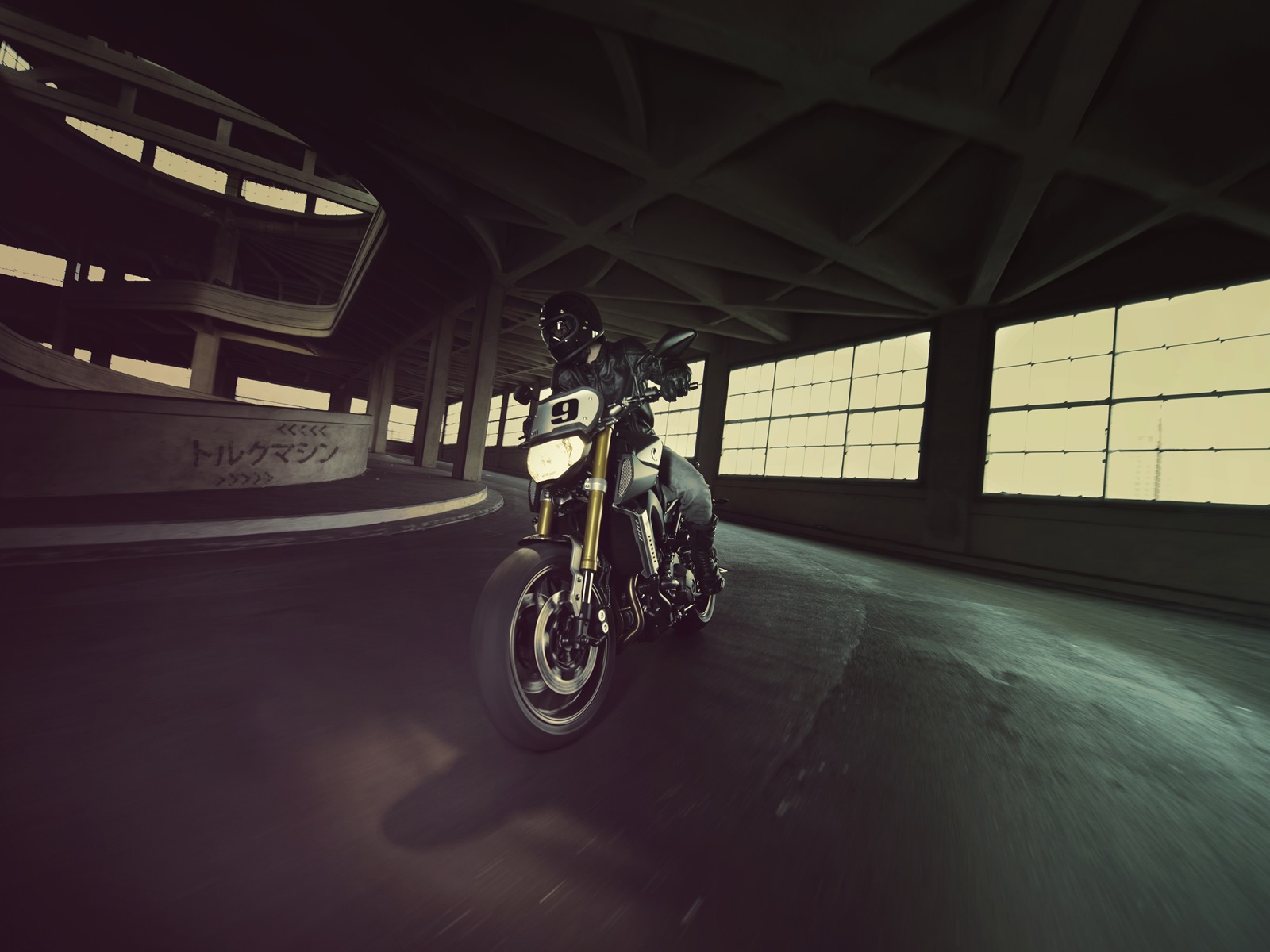 2014 Yamaha MT-09 Street Tracker