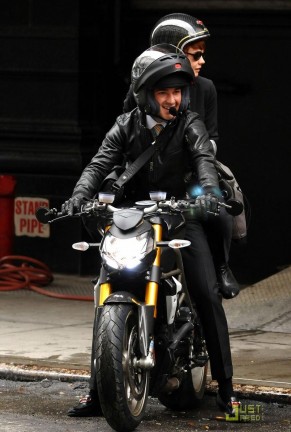 Ducati Streetfighter - Shia Labeouf und Cary Mulligan