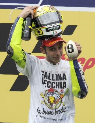 AGV limitierte Version Valentino Rossi Huhn Helm