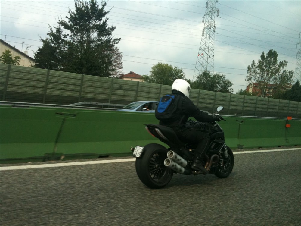 Ducati Diavel Spyshot