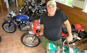 Billy Joel eröffnet Motorradladen in Oyster Bay Long Island New York