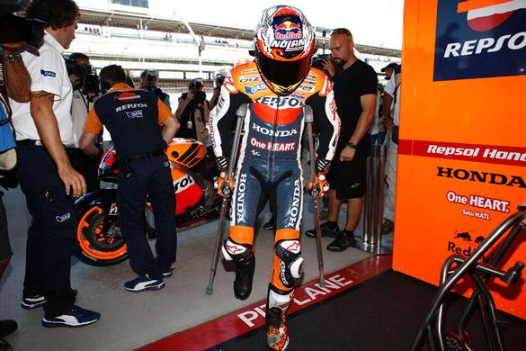 Casey Stoner nach dem Highsider in Indianapolis