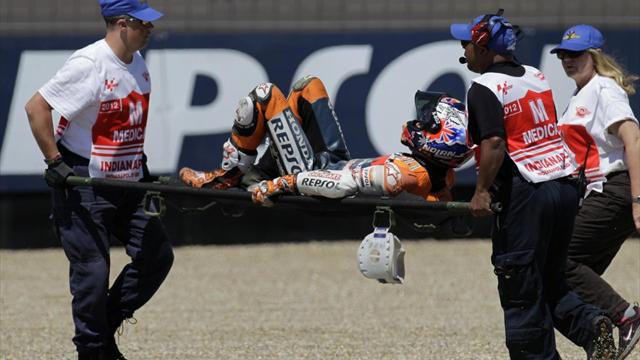 Casey Stoner nach dem Highsider in Indianapolis