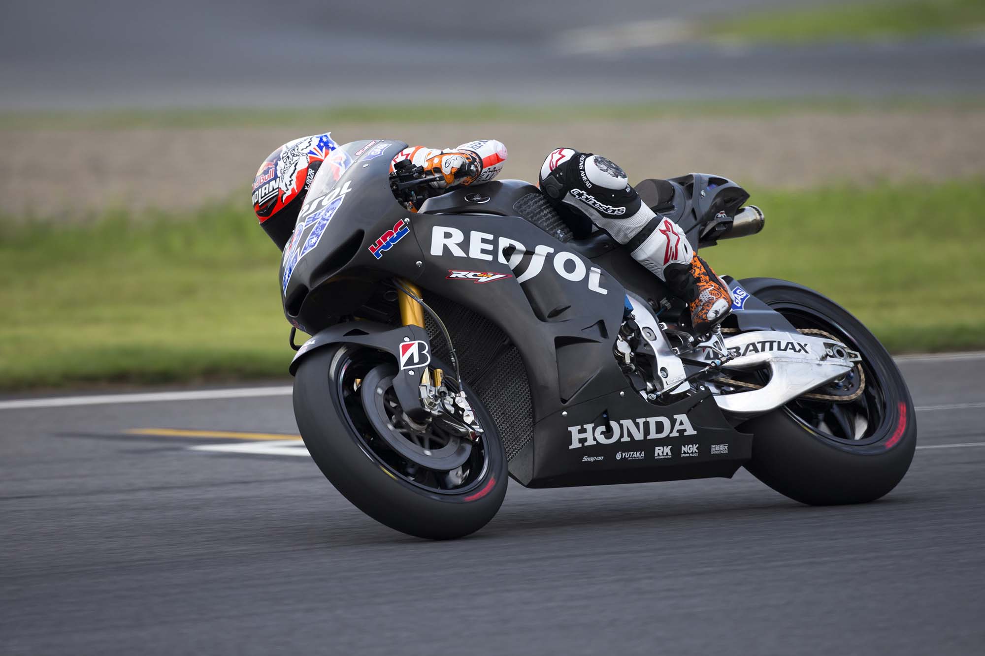 Casey Stoner tests RC213v in Motegi für HRC