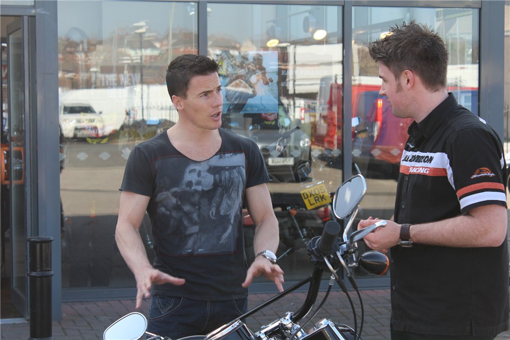 James Toseland kauft Harley in London