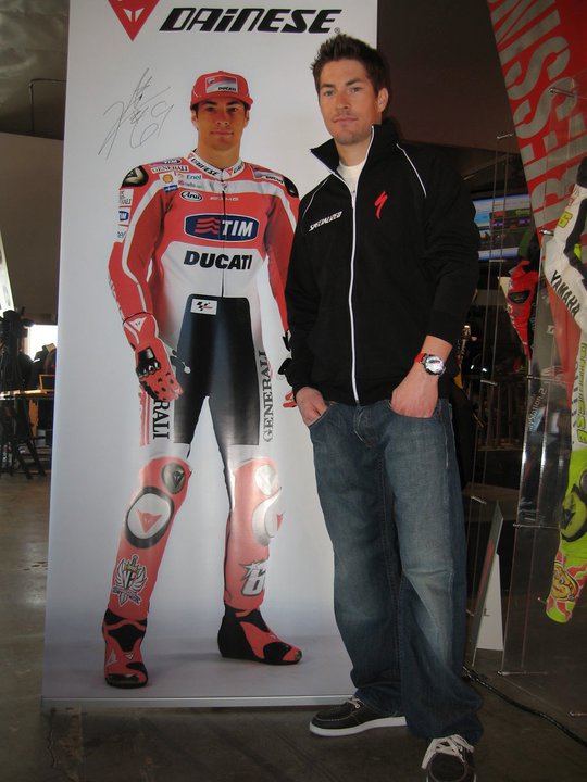 2011 Nicky Hayden im D-Store in Kalifornien