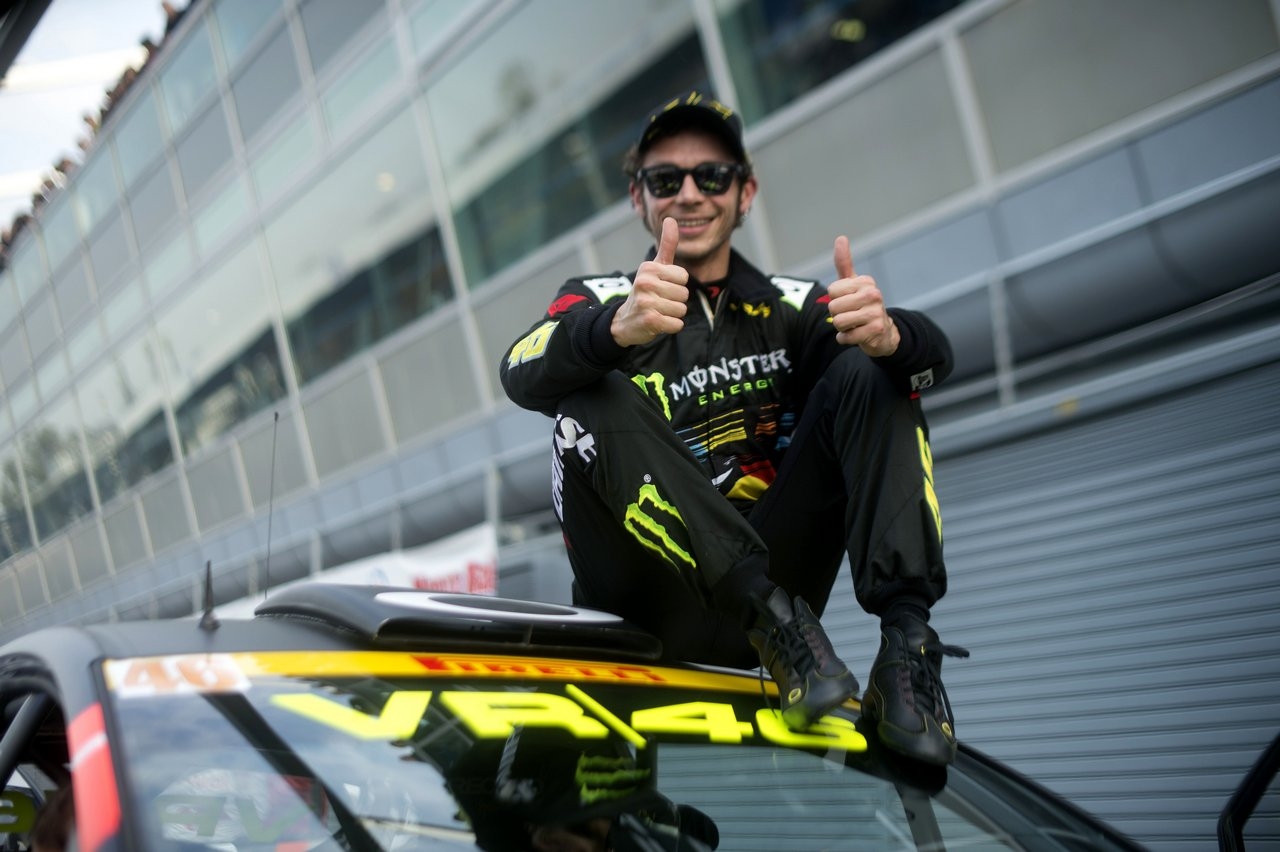 Valentino Rossi gewinnt Monza Rally Show 2012