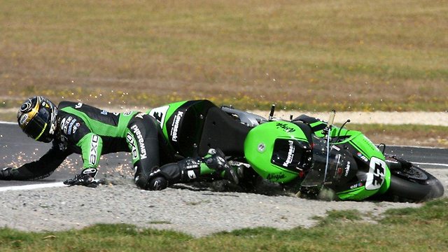 2010 Chris Vermeulen crashed auf Phillip Island