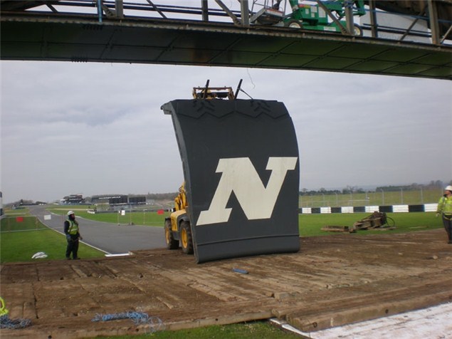 Donington Park verkauf der Dunlop Bridge